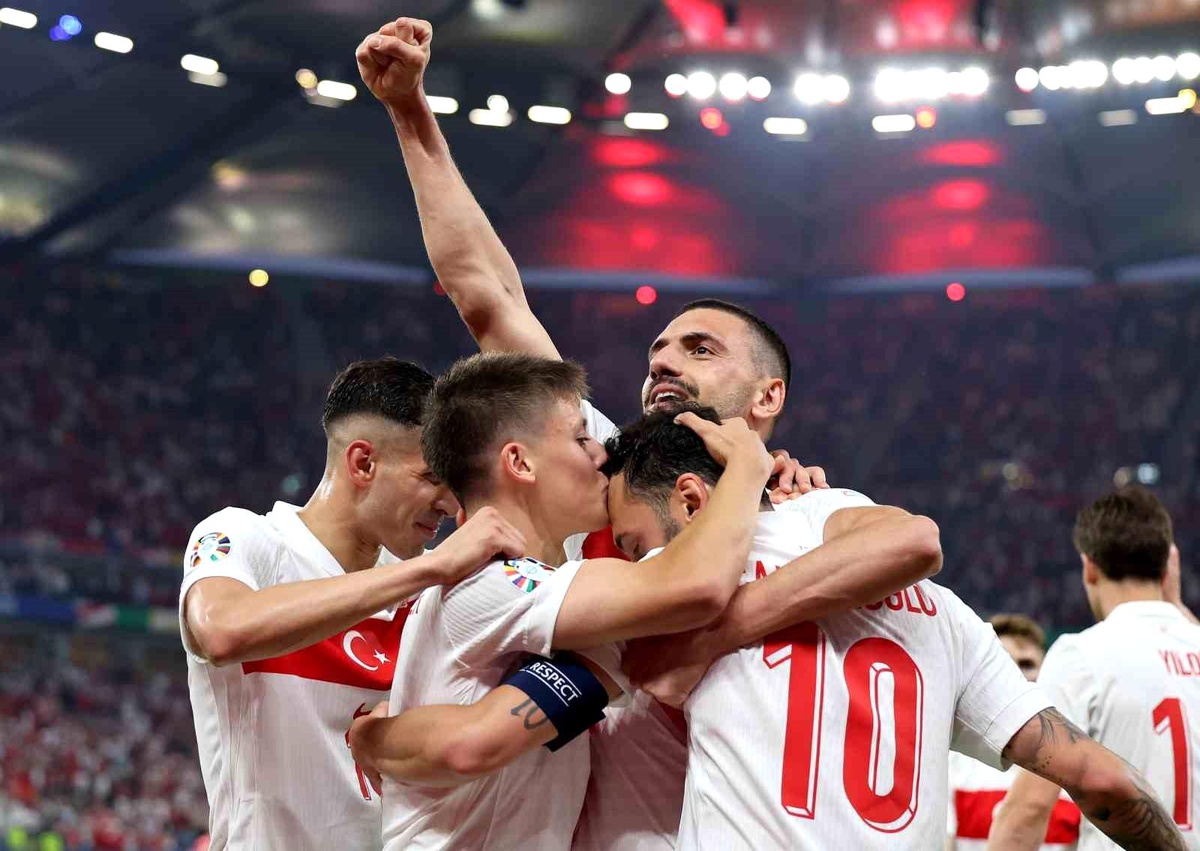 A Milli Futbol Takımı, 2024 Avrupa Futbol Şampiyonası\'nda gruplardan çıkma başarısı gösterdi