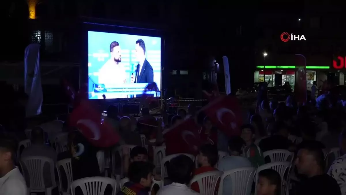 Başkan Aydın, galibiyet coşkusunu vatandaşlarla yaşadı