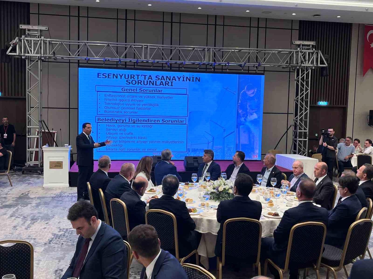 Esenyurt Belediyesi İş İnsanları ve Sanayicilerle Ortak Akıl Zirvesi Düzenledi