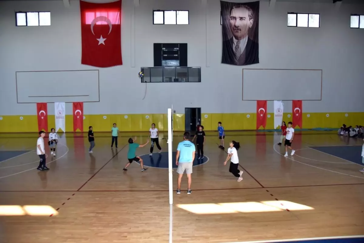 Kartepe Belediyesi Yaz Spor Okulları Sezonunu Açıyor