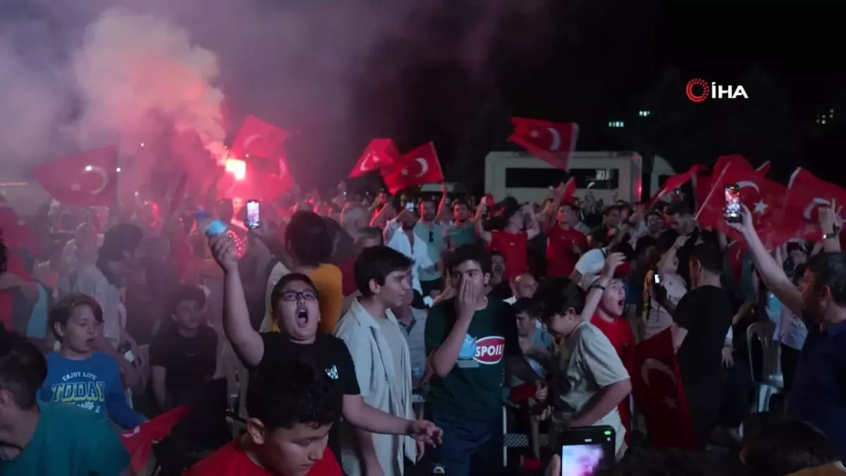 Kırıkkale\'de milli maç coşkusu