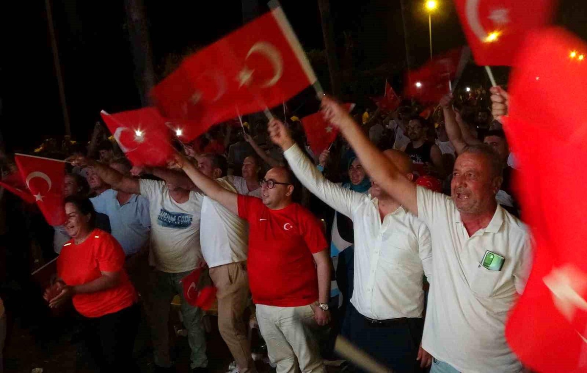 A Milli Futbol Takımı Çekya\'yı Yenerek Son 16\'ya Kaldı