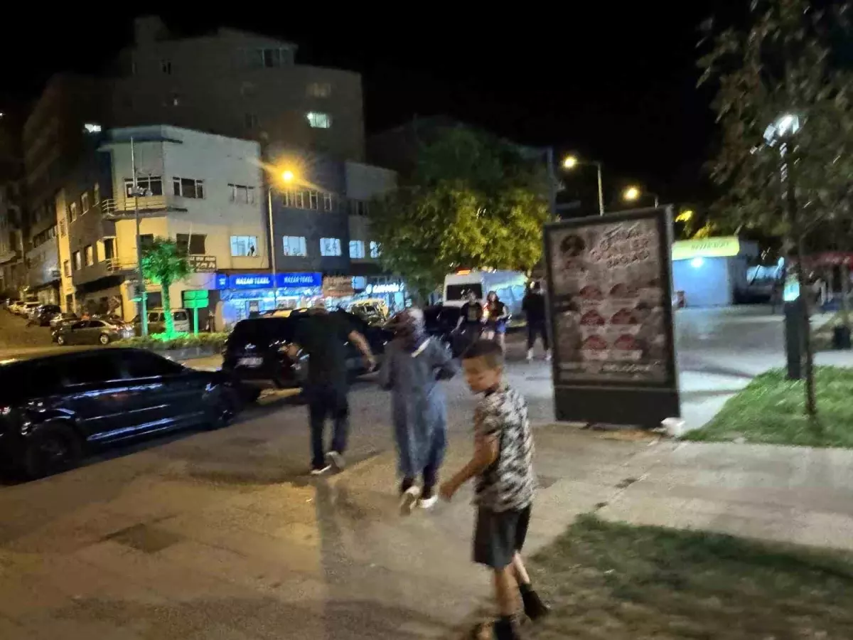 Zonguldak\'ta Milli Maç İzlemeye Çalışan Yaşlı Adamın Parmakları Koptu