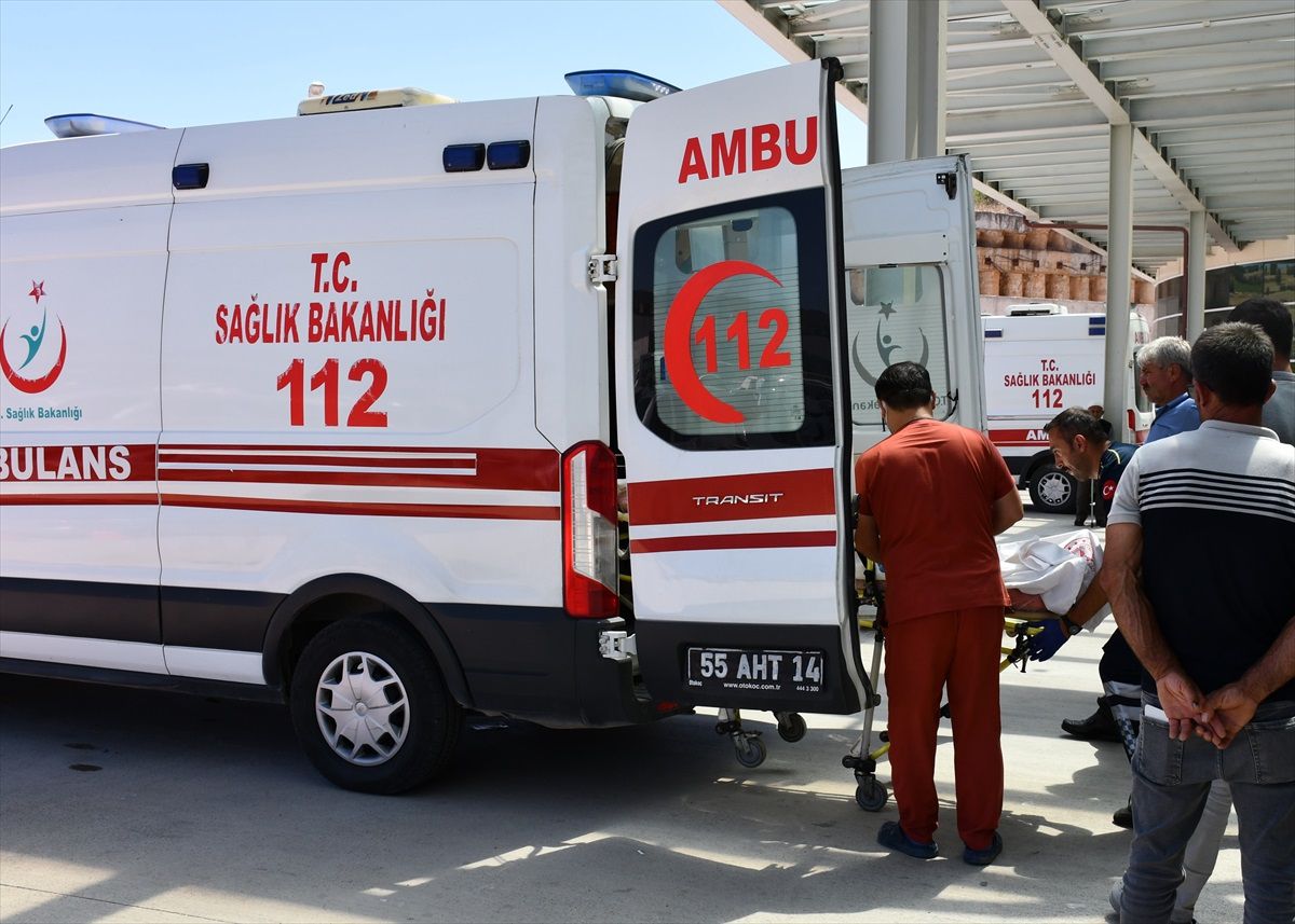 Samsun\'da Elektrik Akımına Kapılan 3 İşçi Yaralandı