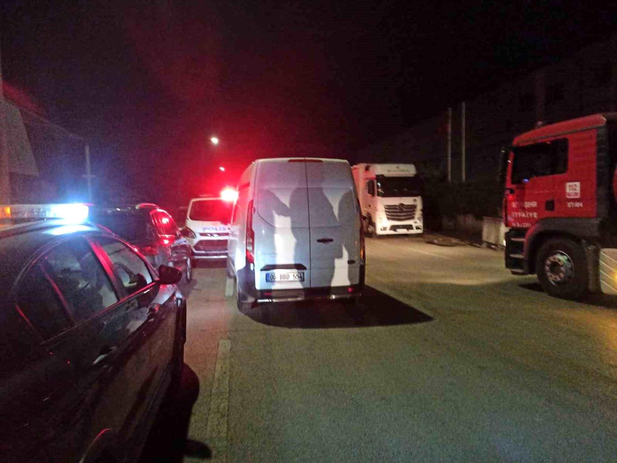 Sincan OSB\'de Fabrika Patlaması: 7 İşçi Yaralandı