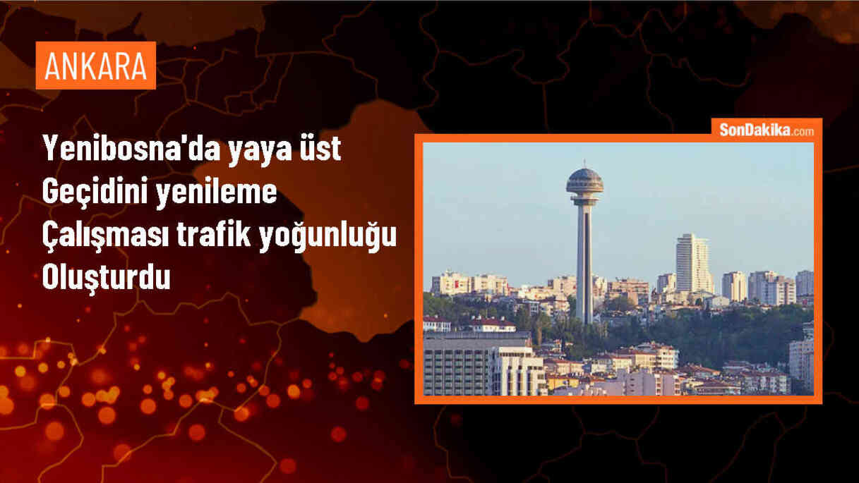 Yenibosna Metrobüs İstasyonu Yaya Üst Geçidi Yenileme Çalışmaları Nedeniyle Trafik Yoğunluğu Oluştu