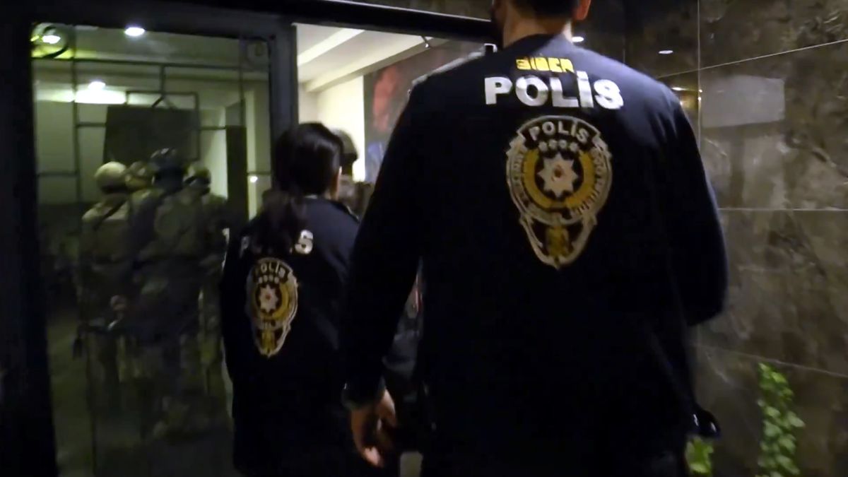 Sibergöz-47 Operasyonunda 97 Şüpheli Yakalandı