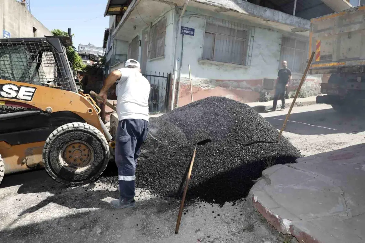 İlkadım Belediyesi Mahallelerde Sıcak Asfalt Çalışmalarına Devam Ediyor