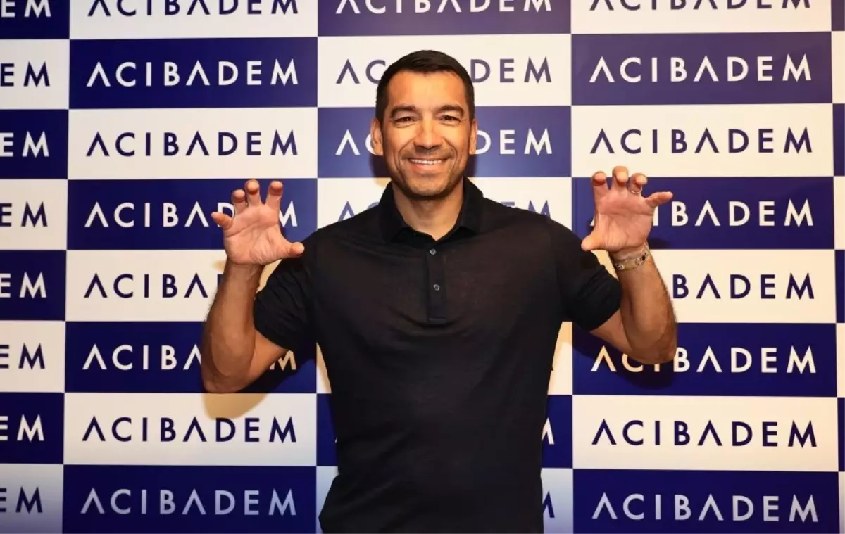 Beşiktaş\'ta Giovanni van Bronckhorst göreve başladı