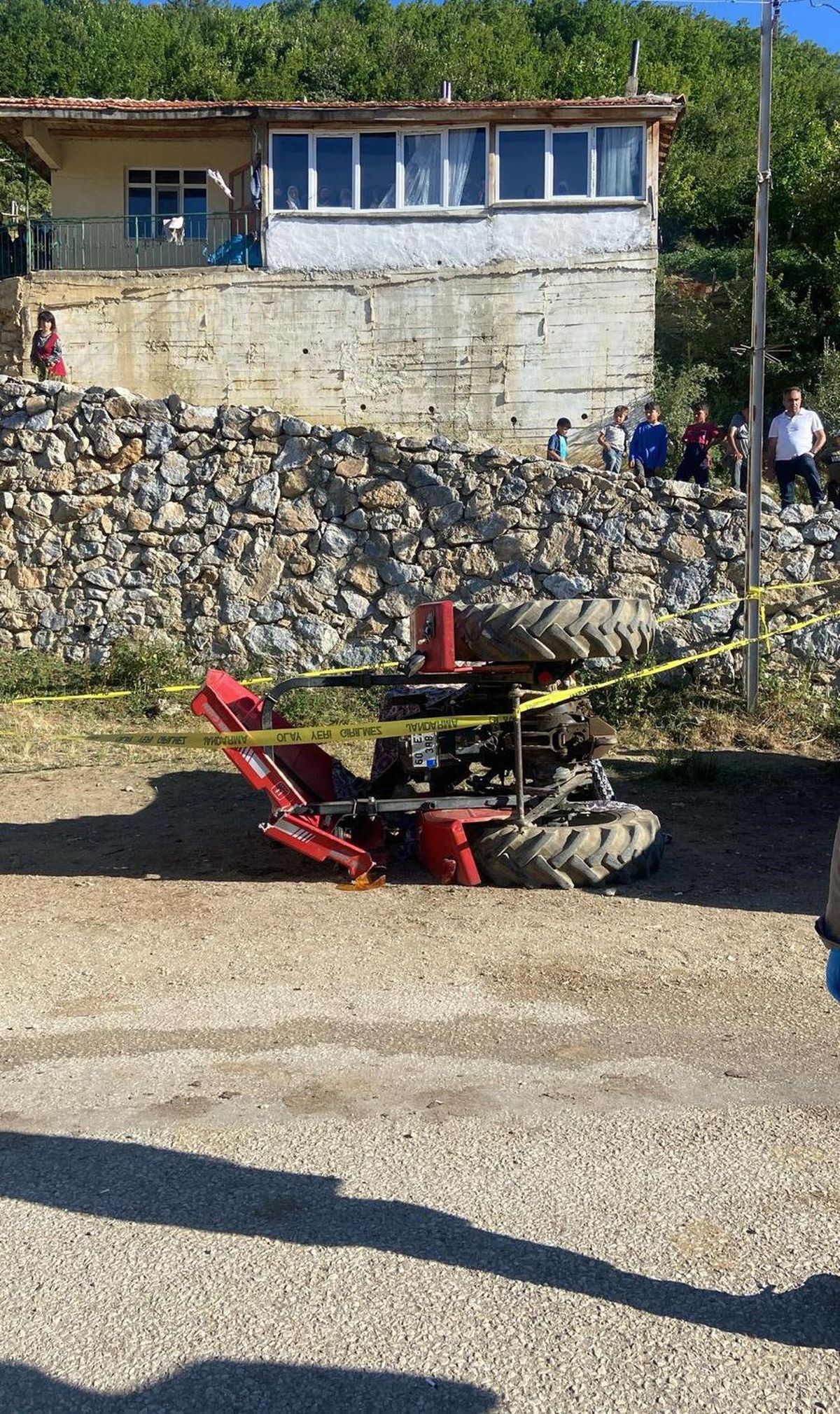 Tokat\'ta Traktör Kazası: 10 yaşındaki çocuk hayatını kaybetti