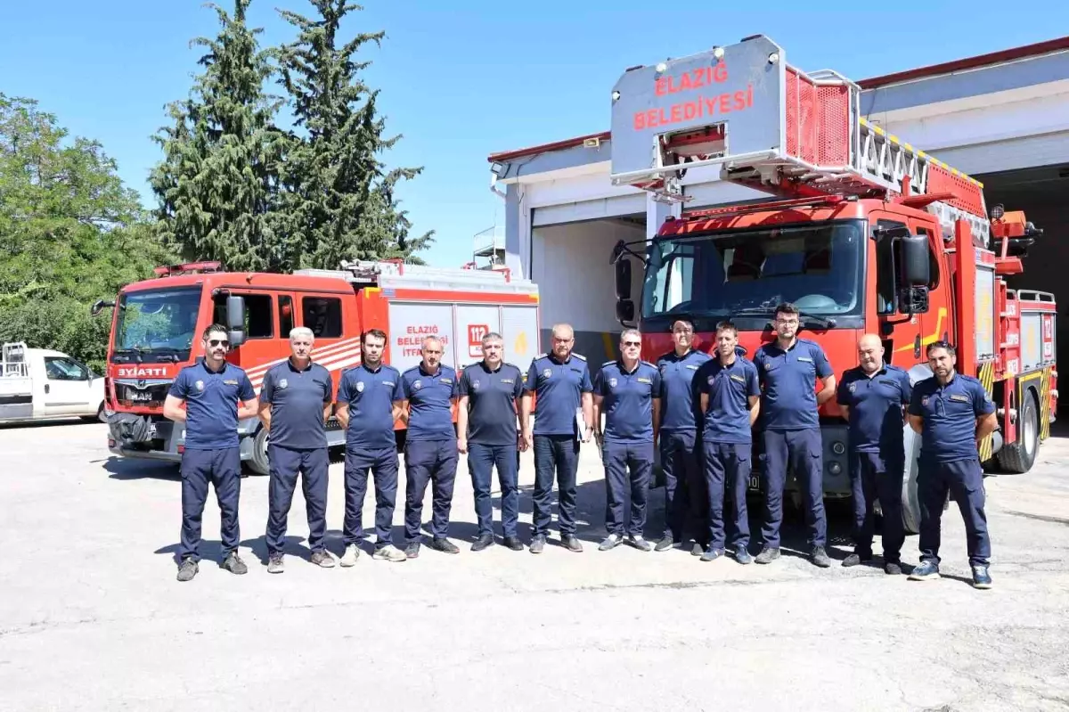 Elazığ\'da Artan Yangınlar İtfaiye Ekiplerini Zorluyor