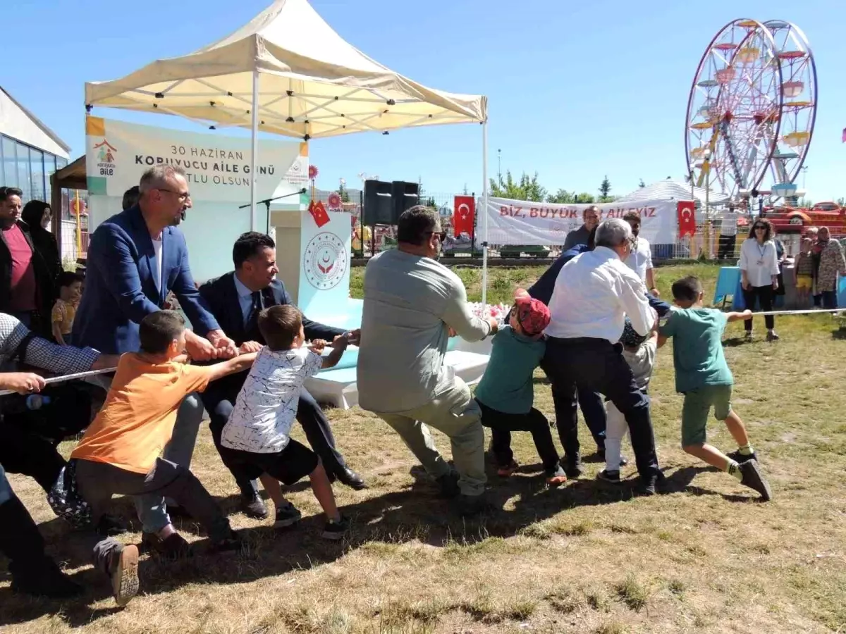 Erzurum\'da Koruyucu Aileler ve Koruma Altındaki Çocuklar İçin Şenlik Düzenlendi