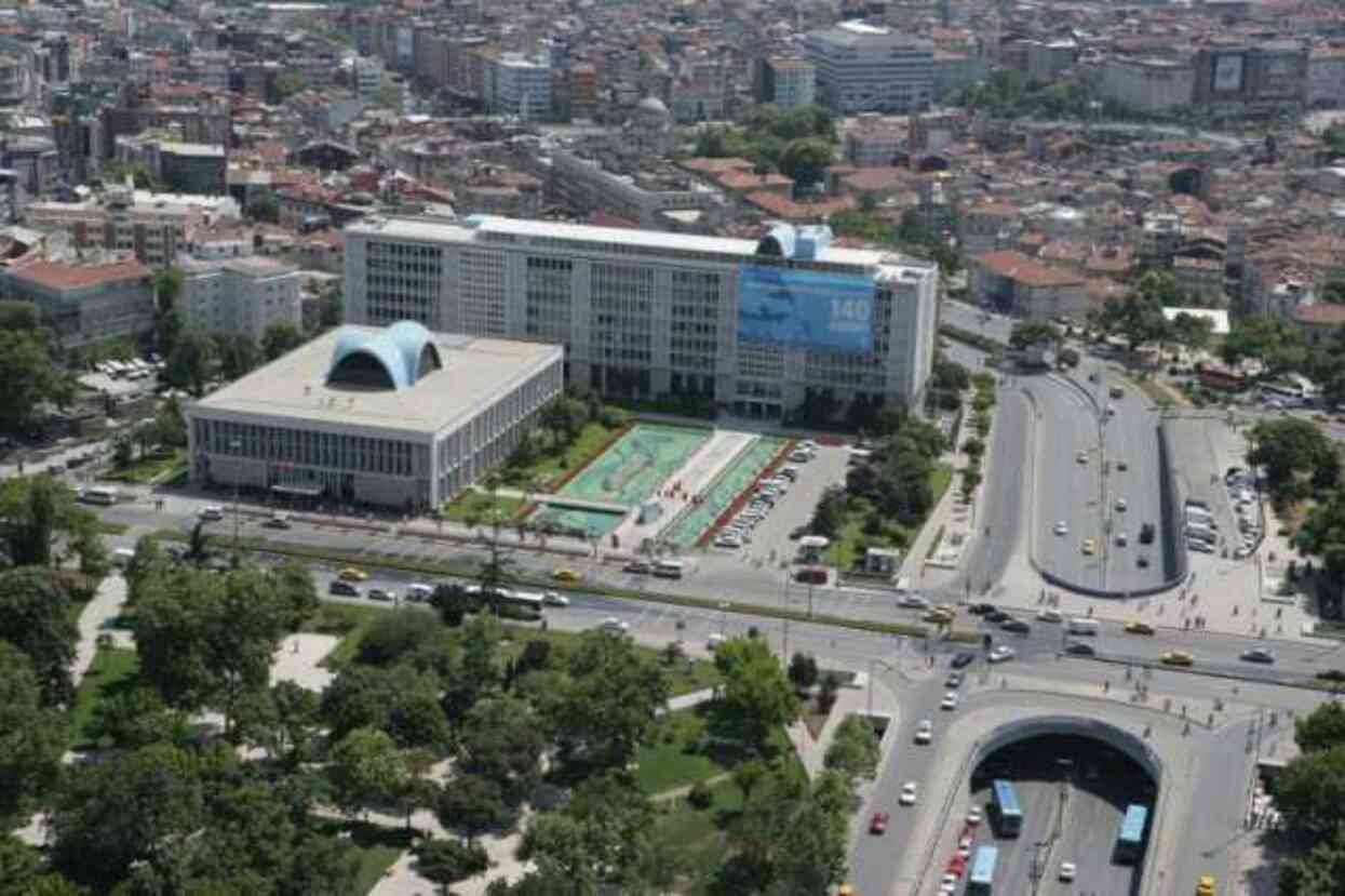İBB'nin sosyal medya hesabı, Bakan Şimşek'in paylaşımına küfürlü yorum yaptı İBB'nin sosyal medya hesabı, Bakan Şimşek'in paylaşımına küfürlü yorum yaptı