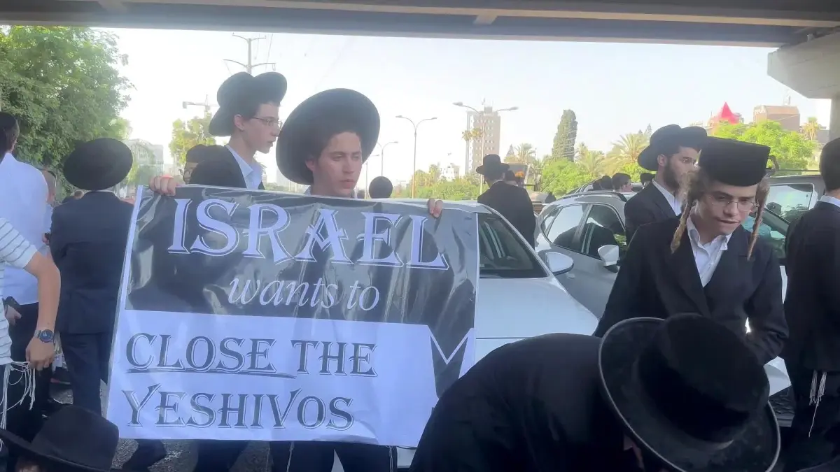 İsrail Yüksek Mahkemesi ultra-Ortodoks Yahudi erkeklerin askere alınmasını hükmetti