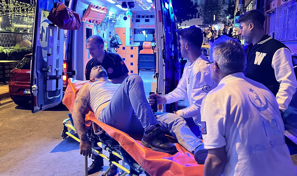 Kütahya\'da Motosiklet Grupları Arasında Silahlı Kavga: 1 Yaralı