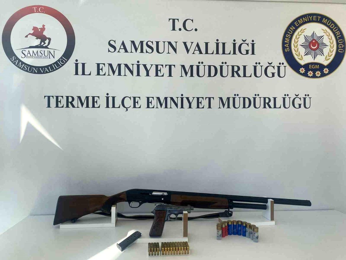 Samsun\'da Kenevir ve Ruhsatsız Silah Operasyonu
