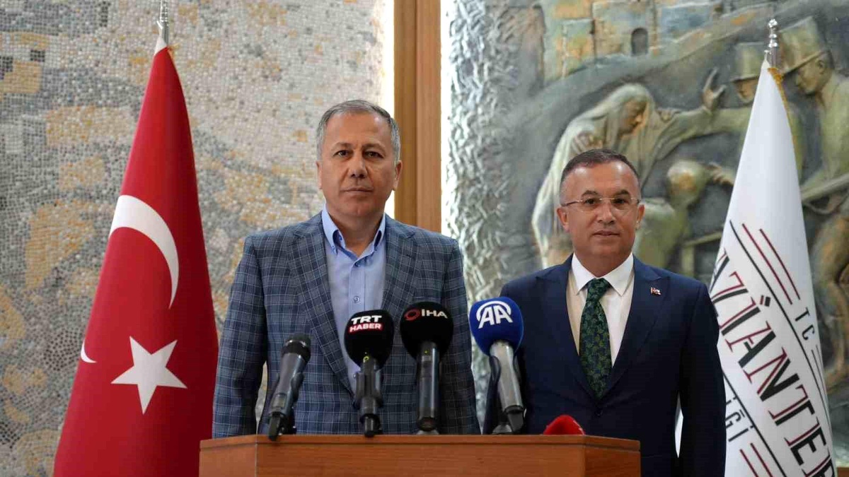 İçişleri Bakanı Ali Yerlikaya Gaziantep\'e geldi