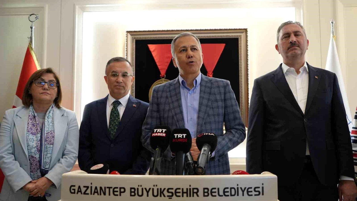 İçişleri Bakanı Ali Yerlikaya: Göçle mücadeleyi planlı ve istikrarlı bir noktaya getirmekte kararlıyız