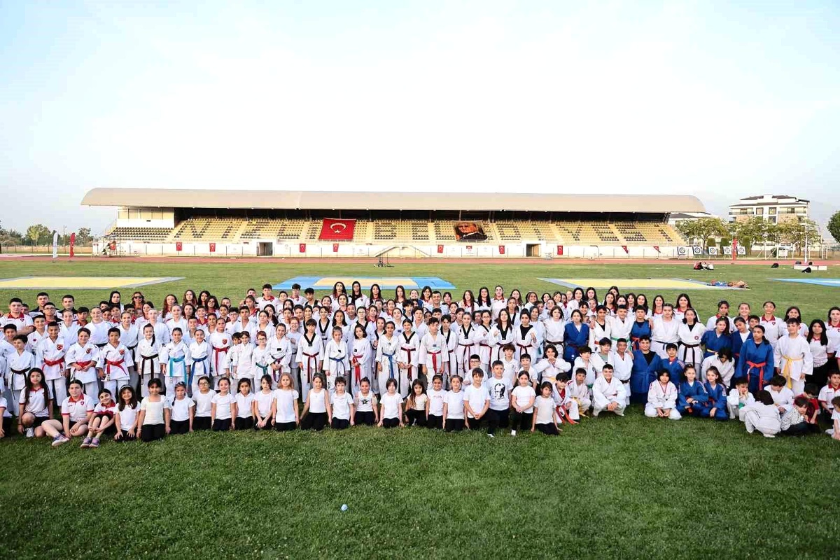 Denizli Büyükşehir Belediyesi Yaz Spor Kurslarına Yoğun İlgi