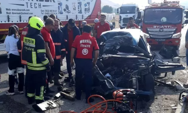 Karşı şeride geçen otobüsün karıştığı kazada 1'i uzman çavuş 2 kişi hayatını kaybetti