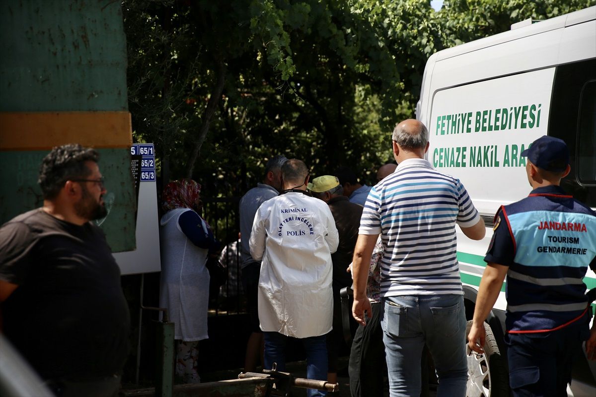 Fethiye\'de Kayınpederini ve Kayınvalidesini Öldüren Şüpheli Yakalandı