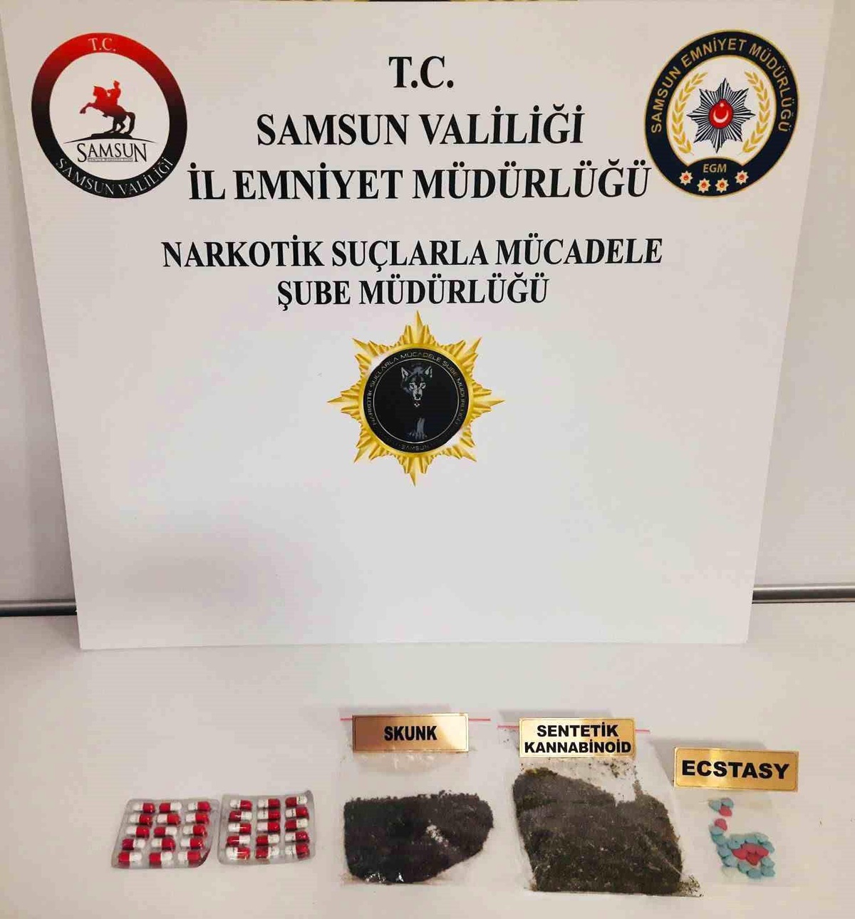 Samsun\'da Yapılan Operasyonlarda Uyuşturucu Ele Geçti, 17 Kişi Hakkında İşlem Yapıldı