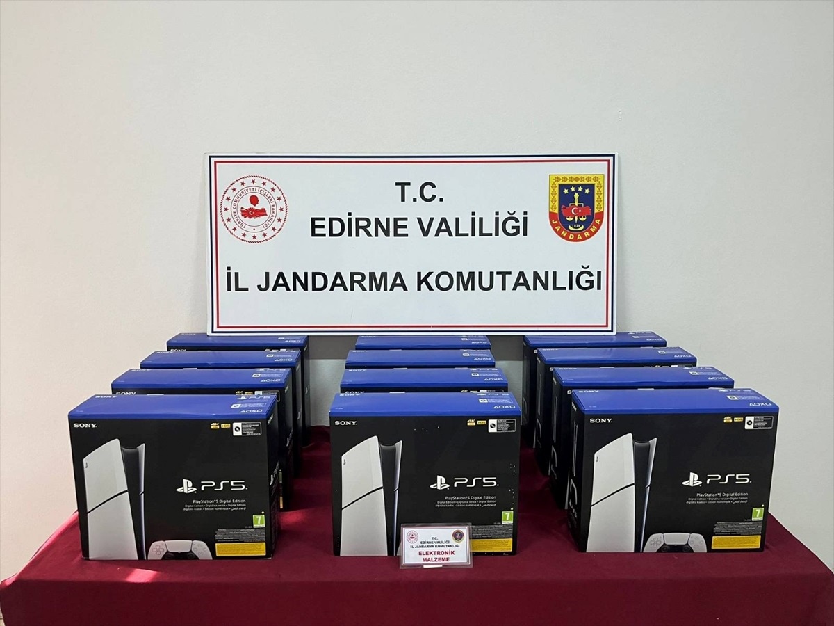 Edirne\'de gümrük kaçağı 12 oyun konsolu ele geçirildi