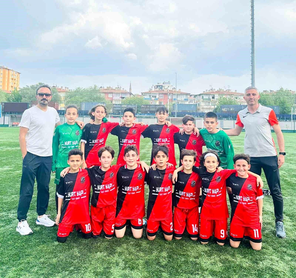 Kayseri\'deki Fatih Yurt Spor Kulübü, 30\'dan fazla futbolcu adayını profesyonel kulüp altyapılarına gönderdi