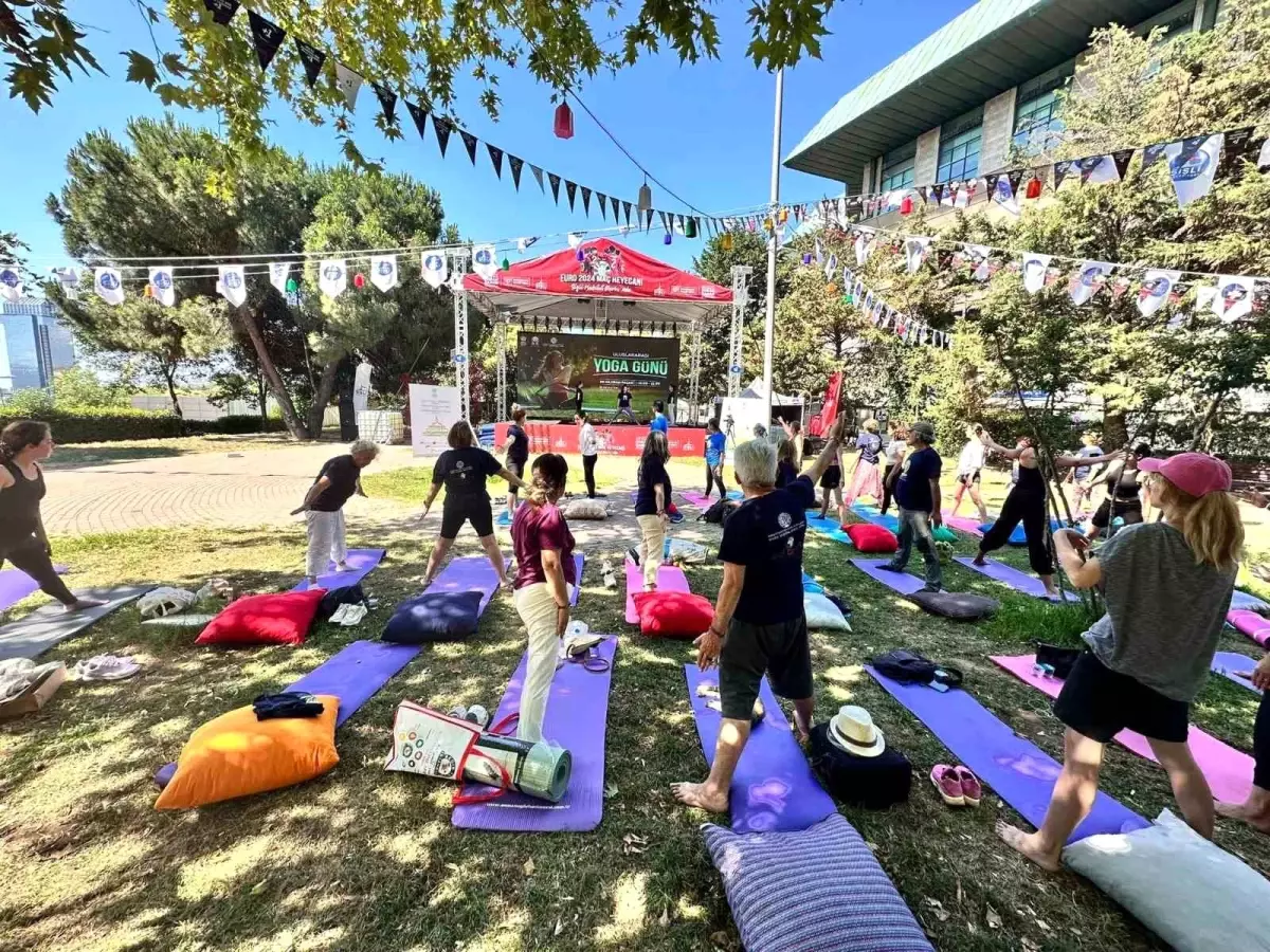 Şişli Belediyesi Uluslararası Yoga Günü\'nde Etkinlik Düzenledi