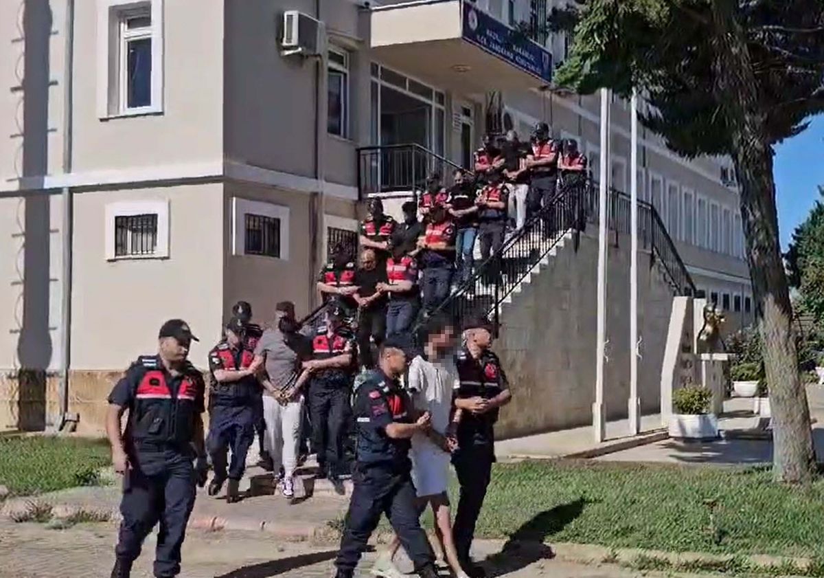 Aydın\'da Kripto Para Dolandırıcılığı Operasyonu: 9 Gözaltı