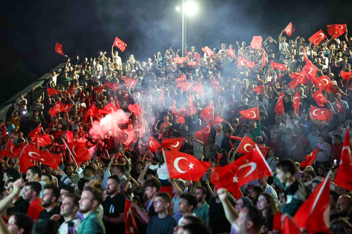 A Milli Takım, Avusturya maçını Sakarya Millet Bahçesi\'nde izleyecek