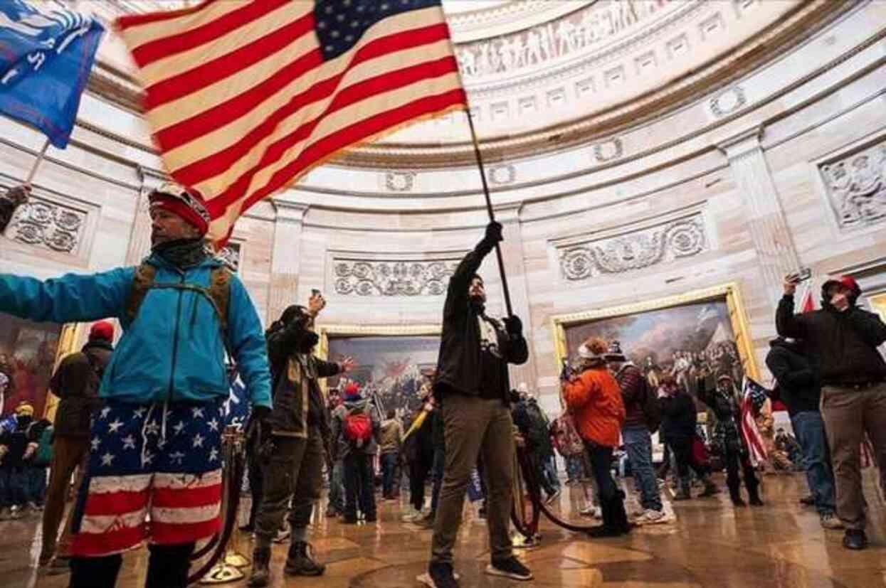 ABD Yüksek Mahkemesi'nden Trump kararı: Resmi eylemlerinde dokunulmazlığı var