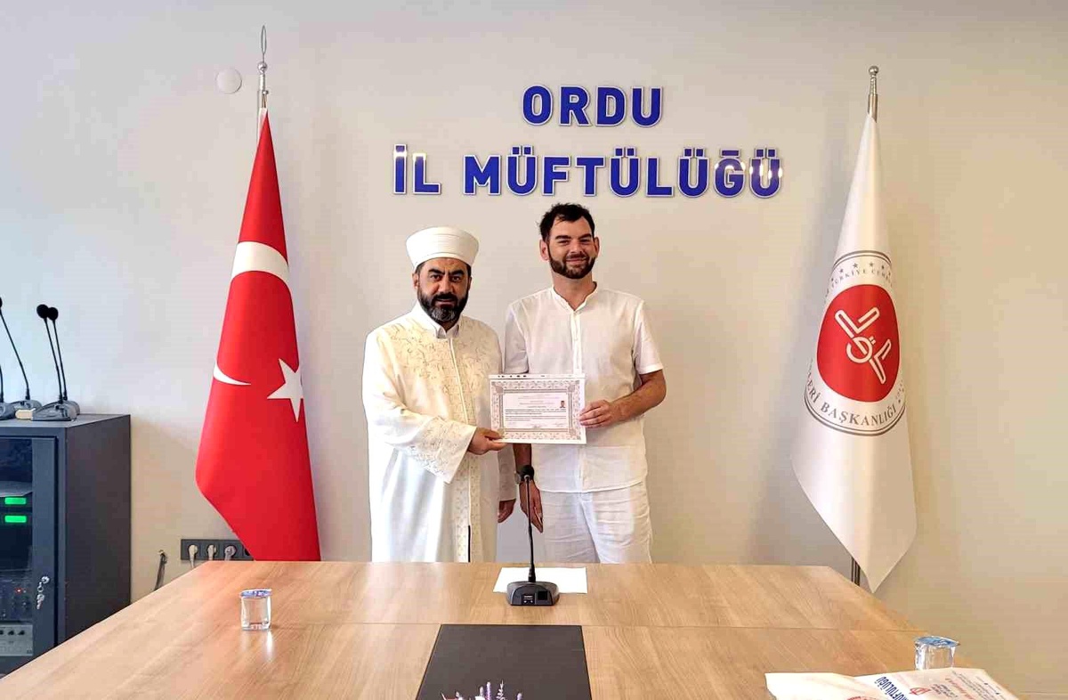 Alman Vatandaşı Ordu\'da Müslüman Oldu