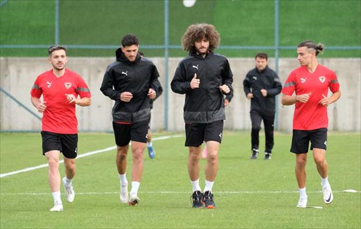 Atakaş Hatayspor, Erzurum\'da yeni sezon hazırlıklarına başladı
