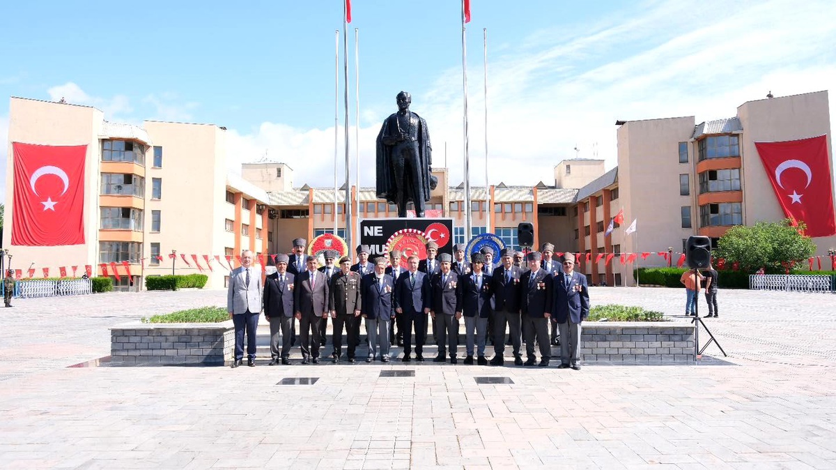 Atatürk\'ün Erzincan\'a Gelişinin 105. Yıl Dönümü Törenle Kutlandı