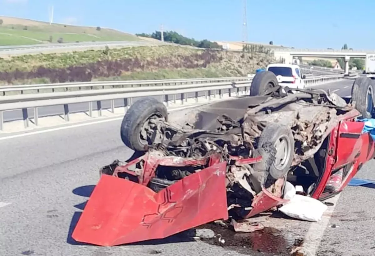 Bozüyük\'te Trafik Kazasında Bir Genç Hayatını Kaybetti