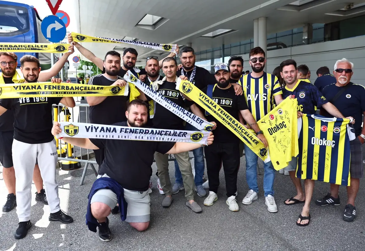 Fenerbahçe, kamp çalışmaları için Avusturya\'ya geldi