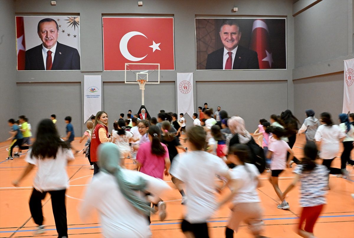 Gençlik Merkezlerinde Yaz Okulları Başladı