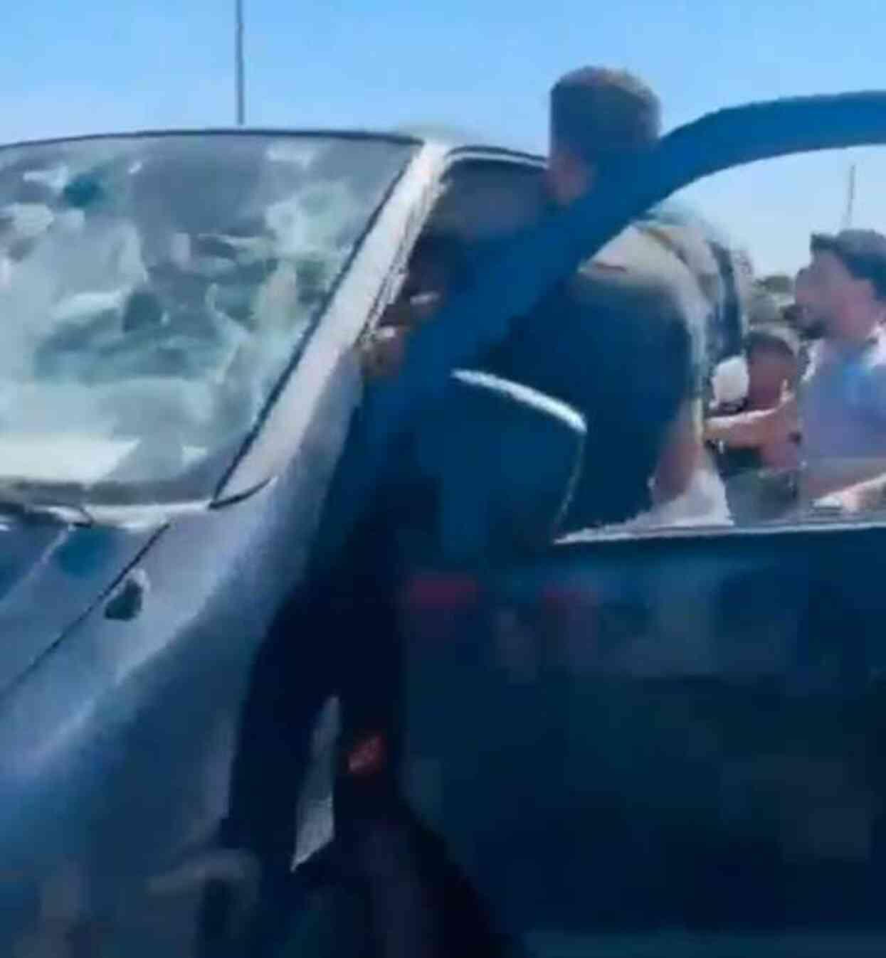 Hepsinin gözü dönmüş! Suriyeli provokatörler, 'Hastayım' diye yalvaran Türk'e bile acımadı