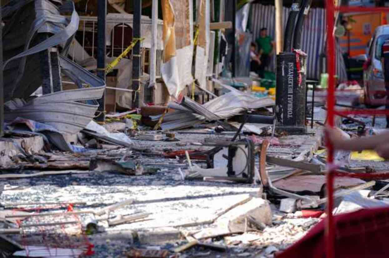 Lokanta 11 aydır ruhsatsızmış! İzmir'de 5 kişinin öldüğü patlamada 2 kişi tutuklandı
