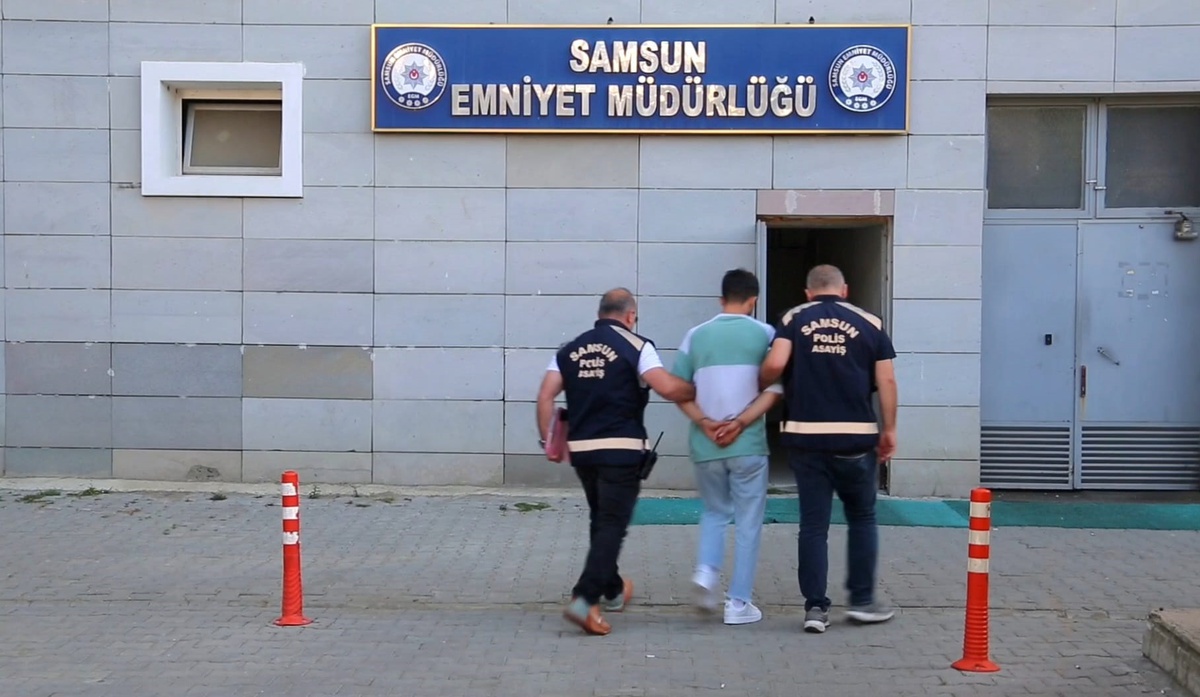 Samsun ve İstanbul\'da Eş Zamanlı Dolandırıcılık Operasyonu: 10 Şüpheli Gözaltına Alındı