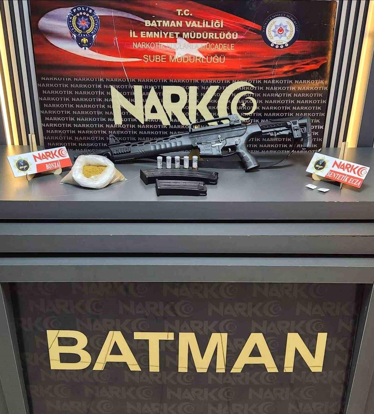 Batman\'da Narkotik Operasyonunda Uyuşturucu Ele Geçirildi, 3 Şüpheli Gözaltına Alındı