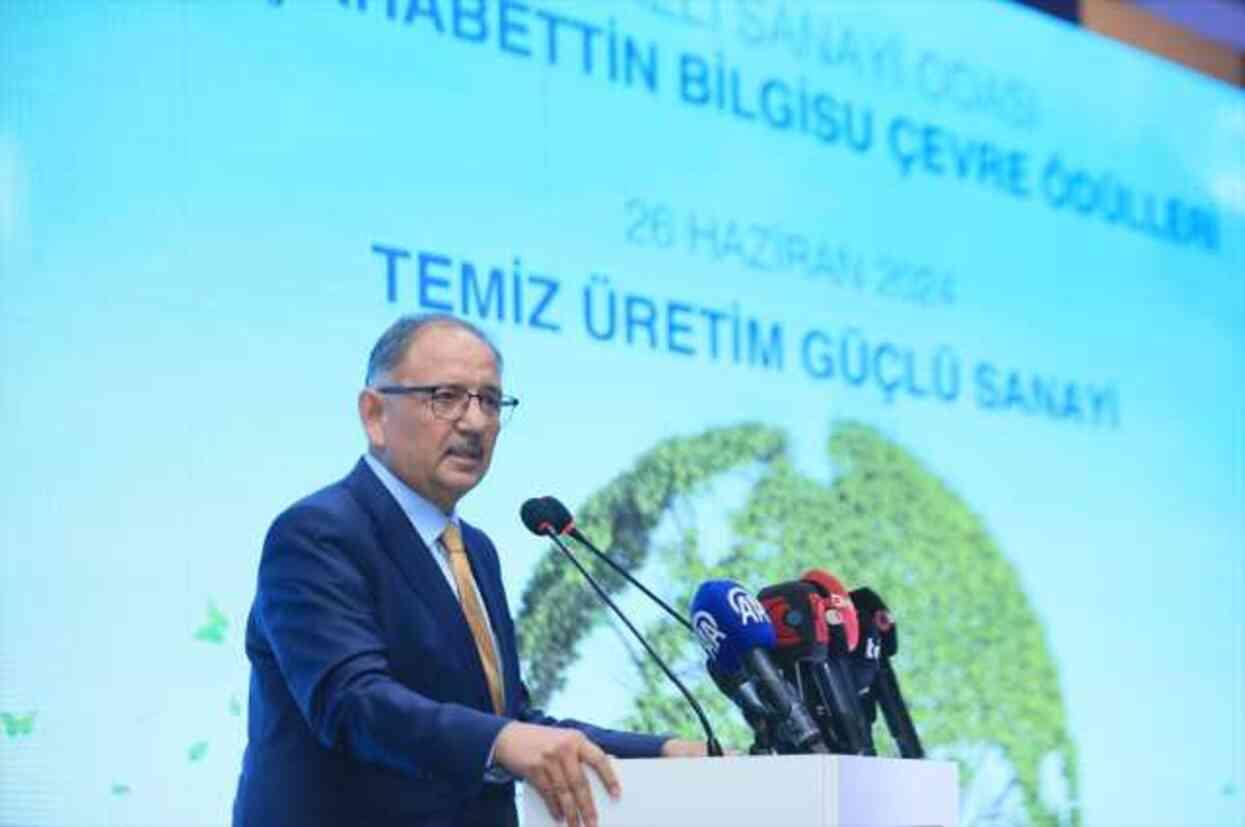 Çevre, Şehircilik ve İklim Değişikliği Bakanı Mehmet Özhaseki istifa etti