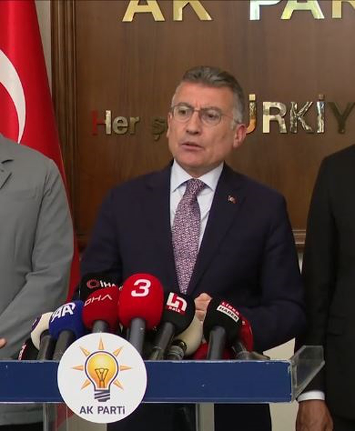 AK Parti, 9. Yargı Paketi\'ni Meclis\'e sundu