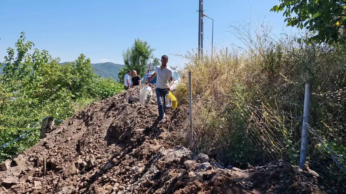 Ereğli\'de Mahkeme Kararıyla Yol Kapatıldı, Sokak Sakinleri Mağdur