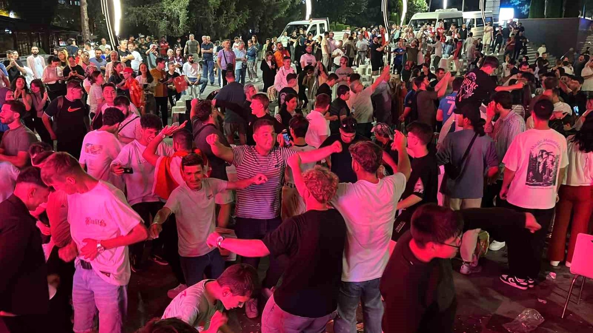 A Milli Futbol Takımı EURO 2024\'te çeyrek finale yükseldi