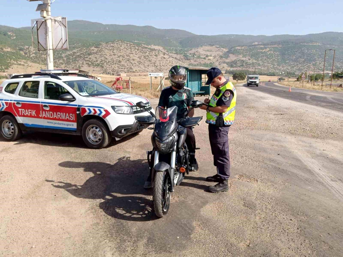 Gaziantep\'te Motosiklet Sürücülerine Denetim Yapıldı