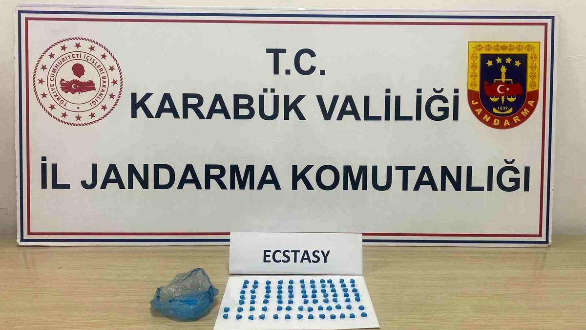 Karabük\'te Uyuşturucu Operasyonu: 3 Kişi Gözaltına Alındı