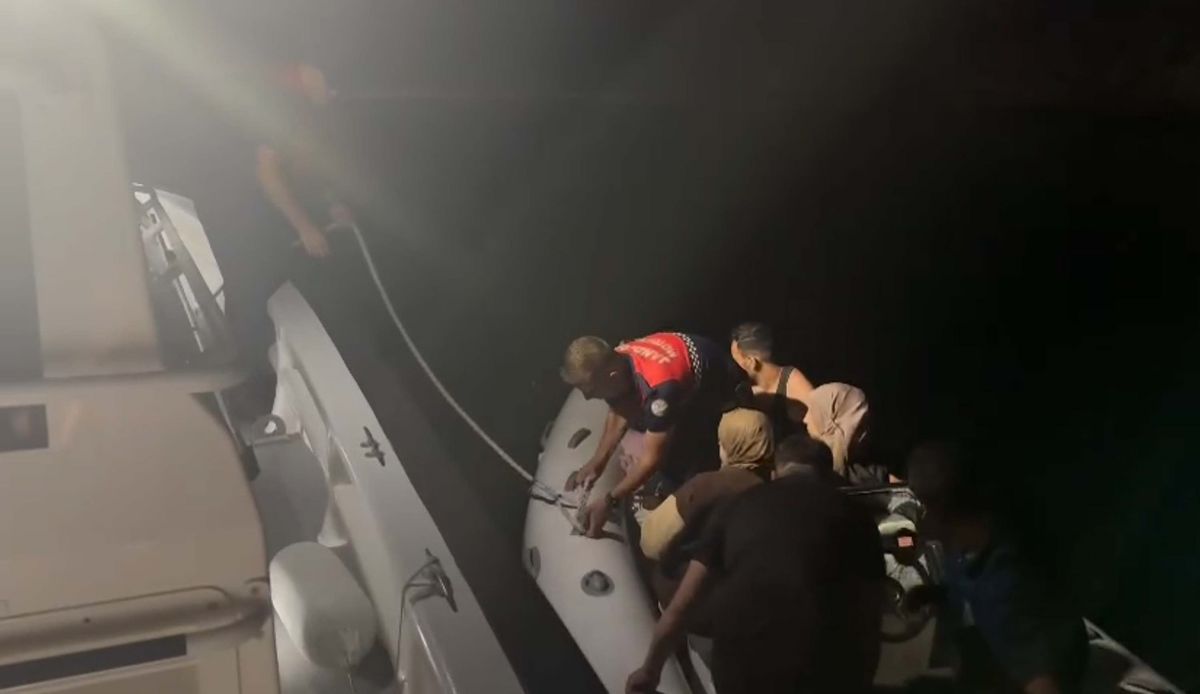 Marmaris\'te 37 Kaçak Göçmen Yakalandı