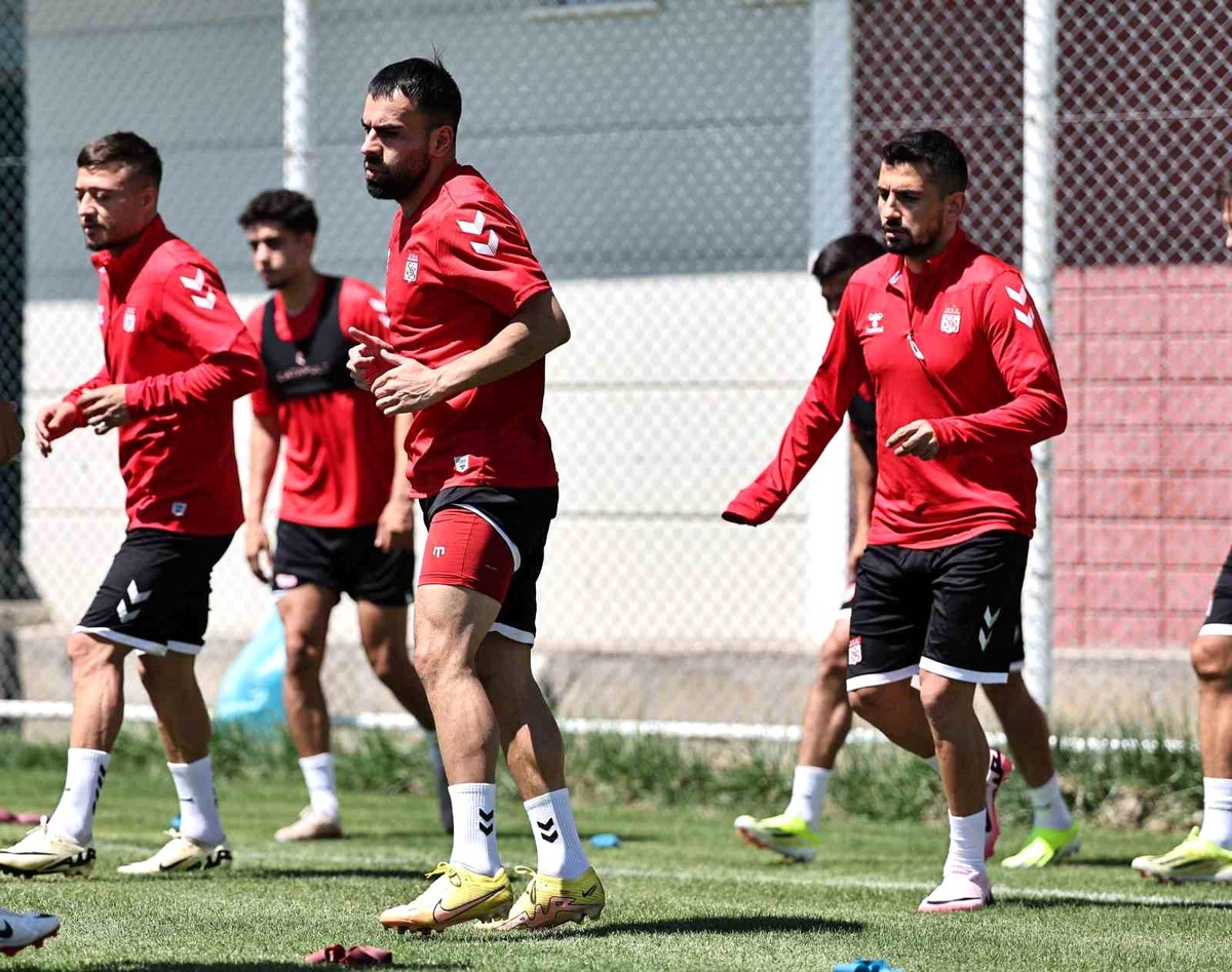 Sivasspor, yeni sezon hazırlıklarını sürdürdü